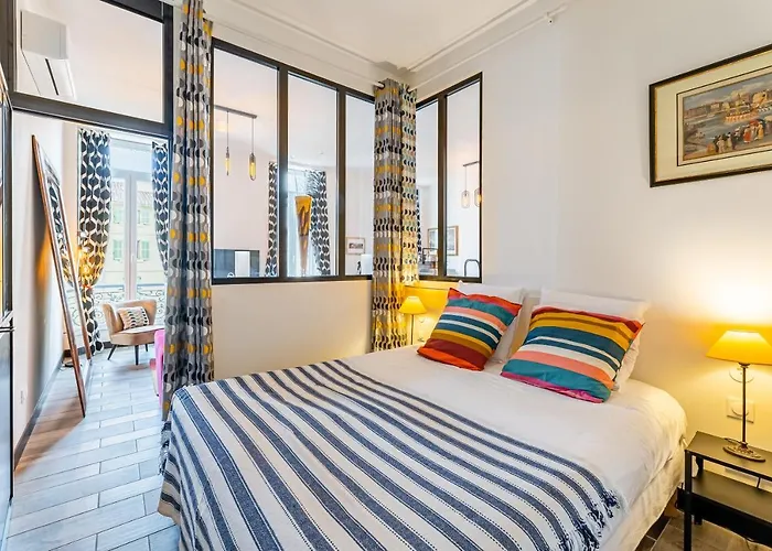 T2 Chic, Vue Vieux-Port Et Notre Dame, Atypique, Calme, Clim, 48M2, Acces Autonome Avec Code